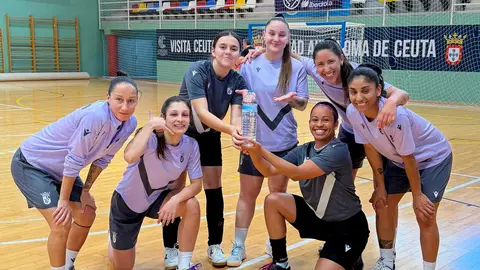 Entrenamiento de la AD Ceuta FC femenino de Liga Iberdrola