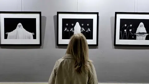 Inauguraci&oacute;n de 'Inicio de una Historia' en la Sala FIAP / Laura Ortiz