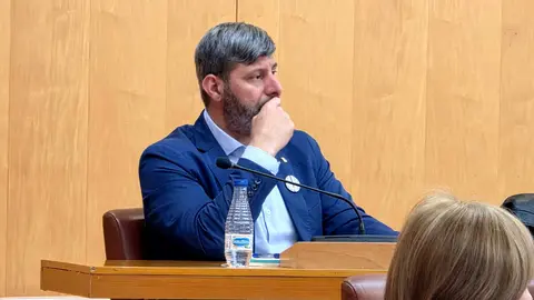 Mohamed Mustafa, portavoz de Ceuta Ya!, durante una sesi&oacute;n plenaria / Laura Ortiz