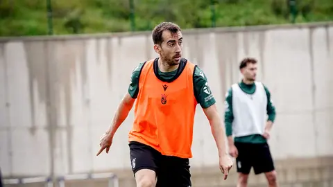 Rub&eacute;n D&iacute;ez durante un entrenamiento de esta semana de la AD Ceuta FC. Foto: Zaki