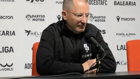 Jos&eacute; Juan Romero tras el Ceuta - Real Sociedad B de Liga Hypermotion.
