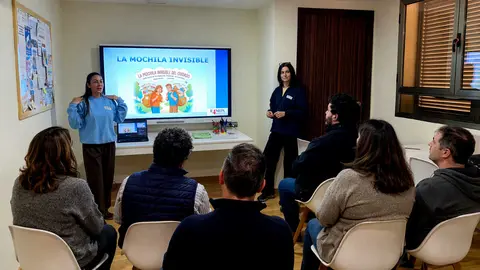 Taller impartido por FAMPA Cuatro Culturas