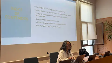 Formaci&oacute;n sobre violencia de g&eacute;nero / Alma Palomino
