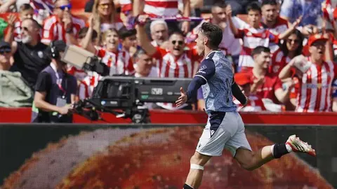 Sergio Arribas, protagonista con un hat-trick en el Nuevo Los C&aacute;rmenes. Foto: LaLiga.