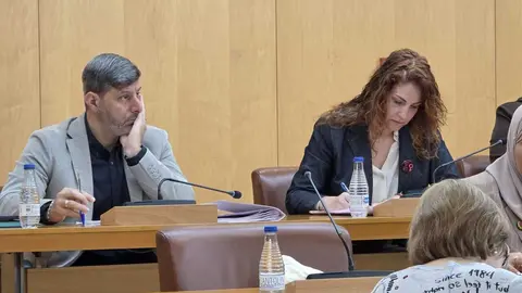  Mohamed Mustafa y Julia Ferreras, de Ceuta Ya!./ L. Ortiz 
