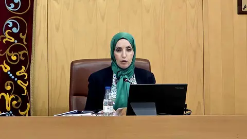 Fatima Hamed durante su intervenci&oacute;n en el pleno de este mi&eacute;rcoles / Laura Ortiz
