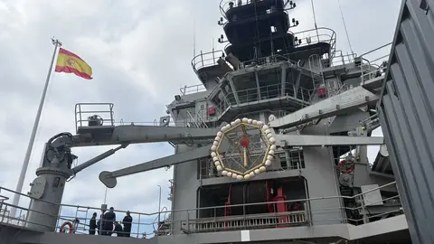 Buque multiprop&oacute;sito &lsquo;Carnota' de la Armada / Alma Palomino