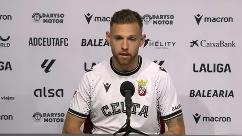 Diego Gonz&aacute;lez la sala de prensa del Alfonso Murube.