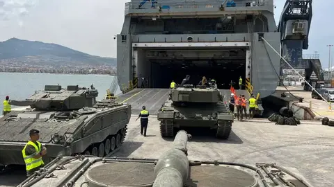 El buque log&iacute;stico &lsquo;Ysabel&rsquo; ha transportado carros de combate y veh&iacute;culos militares desde Ceuta y Melilla hasta Tarragona / Armada Espa&ntilde;ola