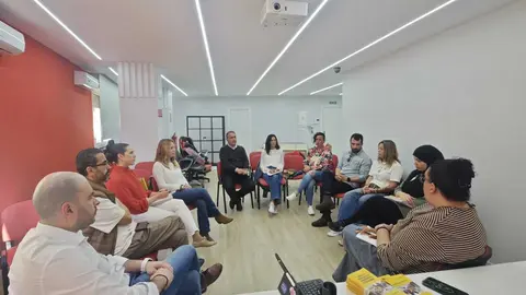 Reuni&oacute;n del psoe con entidades sociales