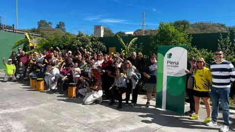 Plena Inclusi&oacute;n&nbsp;recibe 400 pelotas de tenis donadas por la Federaci&oacute;n de Tenis / Cedida