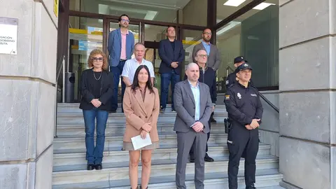 Minuto de Silencio en Delegaci&oacute;n del Gobierno