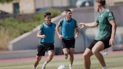 Entrenamiento del Ceuta en la previa del &uacute;ltimo partido. Foto: Zaki / AD Ceuta FC.