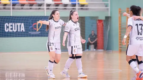 Jugadoras del Ceuta femenino de Primera Iberdrola. Foto: AD Ceuta FC.