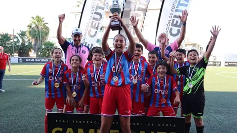 El CD Puerto Atl&eacute;tico pone el broce de oro a la Segunda Auton&oacute;mica Alev&iacute;n