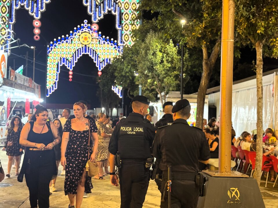 El dispositivo, aunque reservado, contempla la distribución de agentes por todo el recinto ferial / E. Arteaga