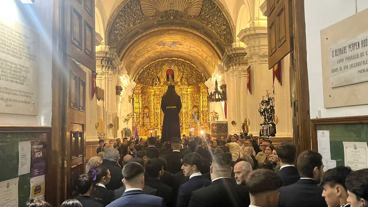 Vía Crucis en el viernes de Dolores.26