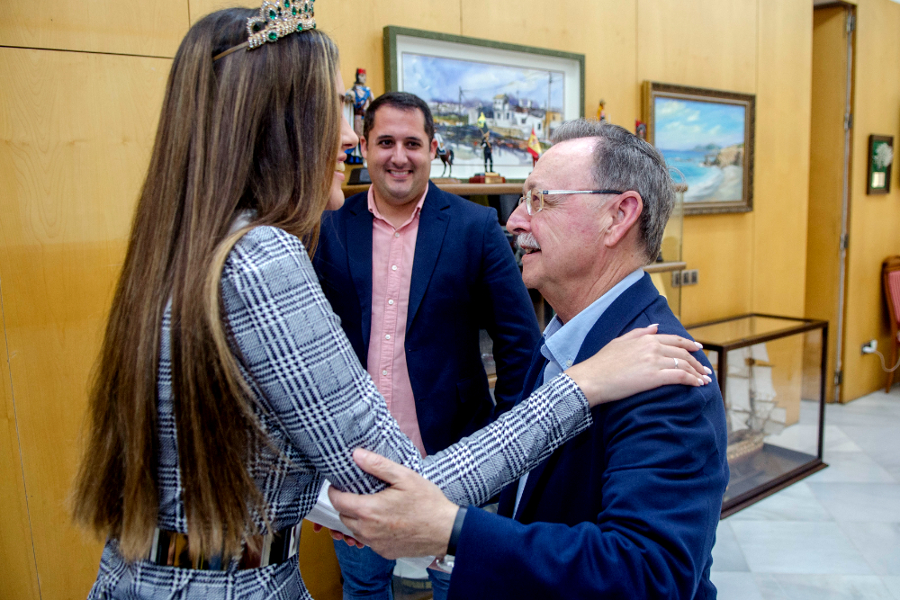 Vivas recibe a los 'más guapos' de Ceuta  (1)