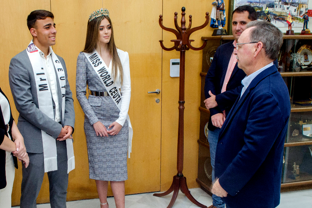 Vivas recibe a los 'más guapos' de Ceuta