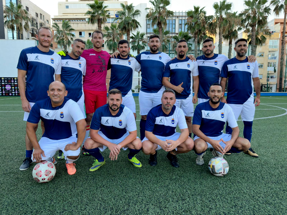 Regulares, veteranos, descendientes y Guardia Civil, unidos por el fútbol