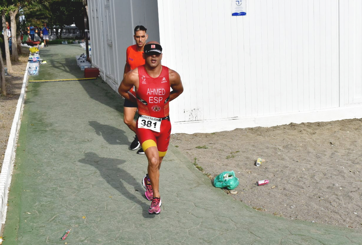 Vilal Ahmed, ganador del Acuatlón en categoría masculina