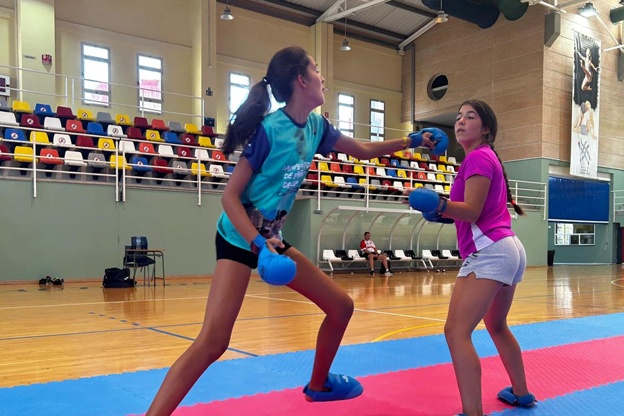 Jornada de kumite en el Guillermo Molina / ICD