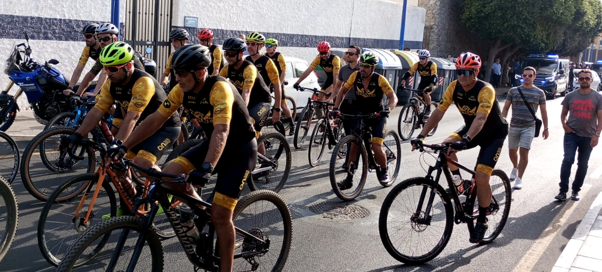 El club ciclista 'Titanes Bike' despide al 'titán' Antúnez (1)