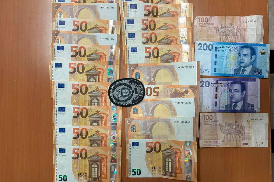 Hachís y dinero aprehendido por la Policía Local