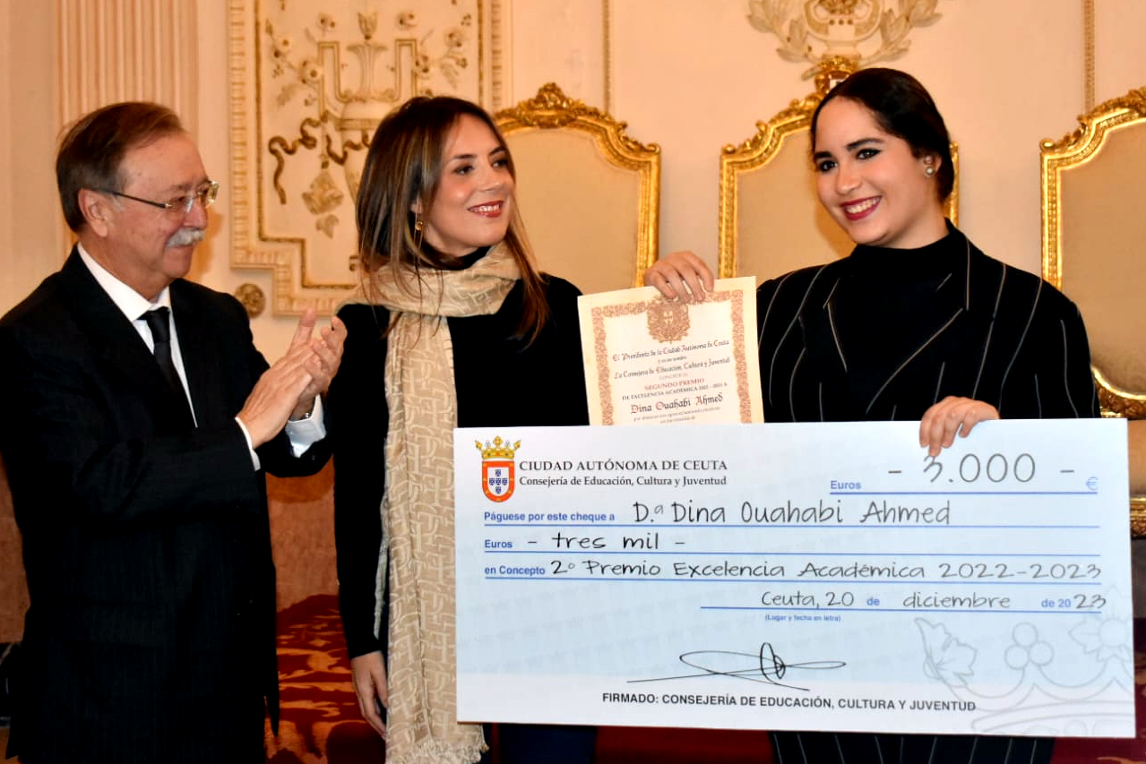Esfuerzo, talento y mucha dedicación_ estos son los tres mejores estudiantes universitarios de Ceuta (2)