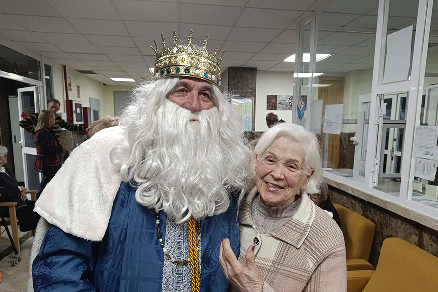 Visita de SSMM los Reyes Magos a las residencias de mayores / Ciudad Autónoma