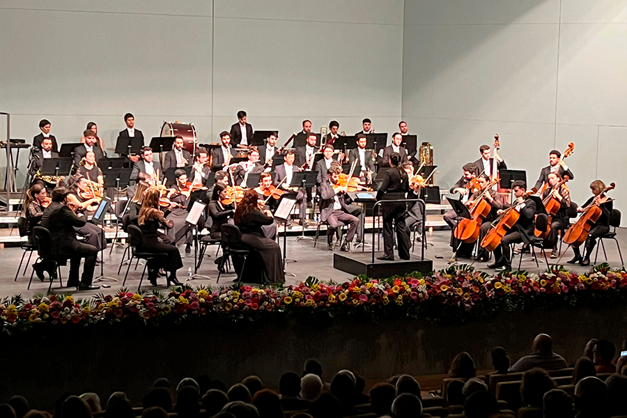 Concierto de Año Nuevo / Daniel Hernández