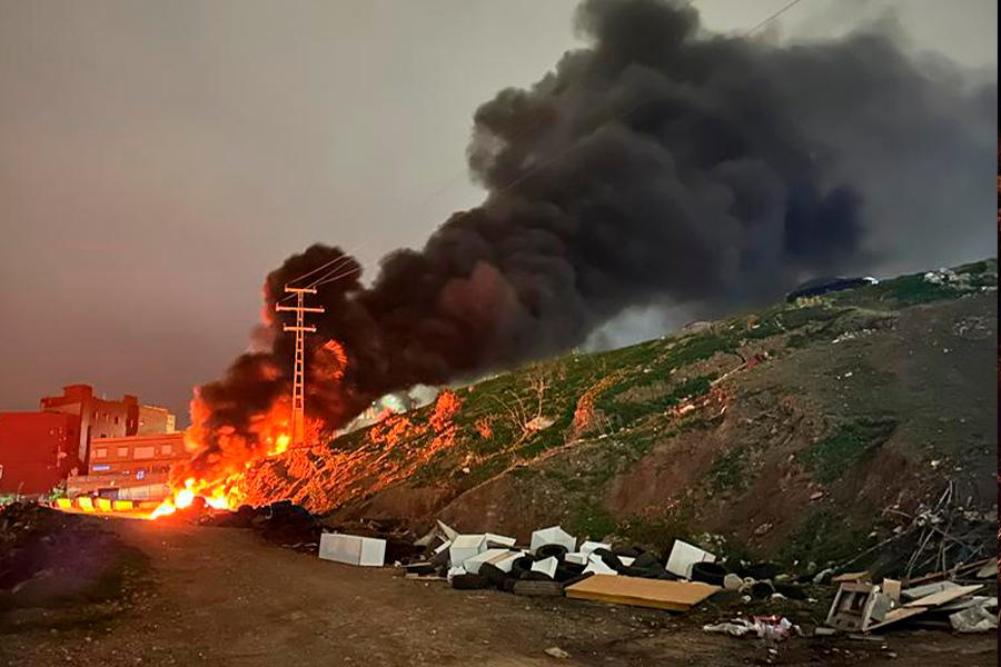 Incendio de neumáticos en Príncipe Alfonso