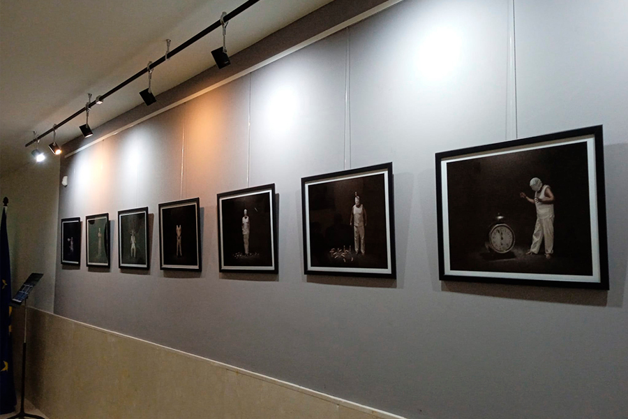 Exposición 'La Habitación Oscura' / César Martín