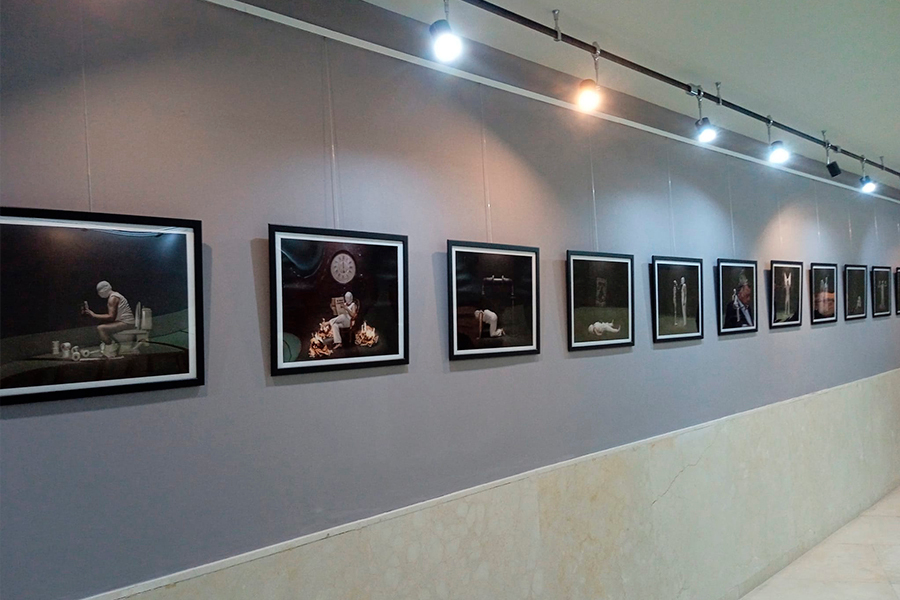 Exposición 'La Habitación Oscura' / César Martín