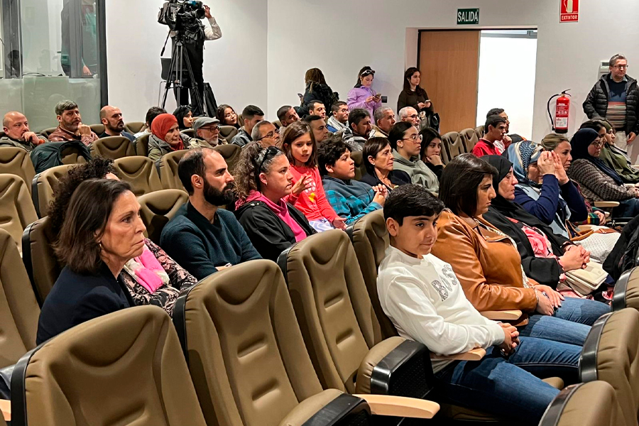 Acto del Día de la Mujer de Ceuta Ya! / Daniel Hernández