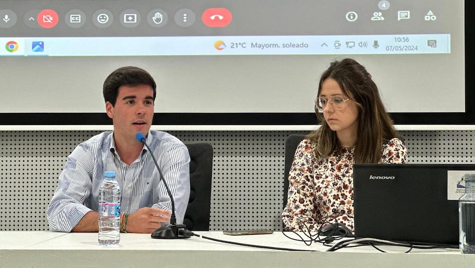 Mesa de Casos de Éxito de la VII Feria de FP Dual / Mohammed Ettouileb