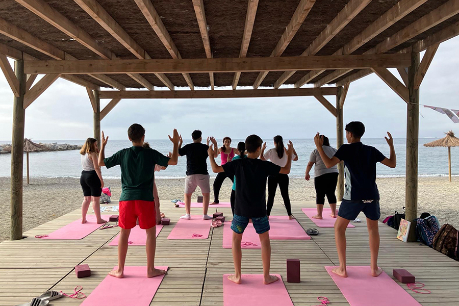 Yoga en el recreo