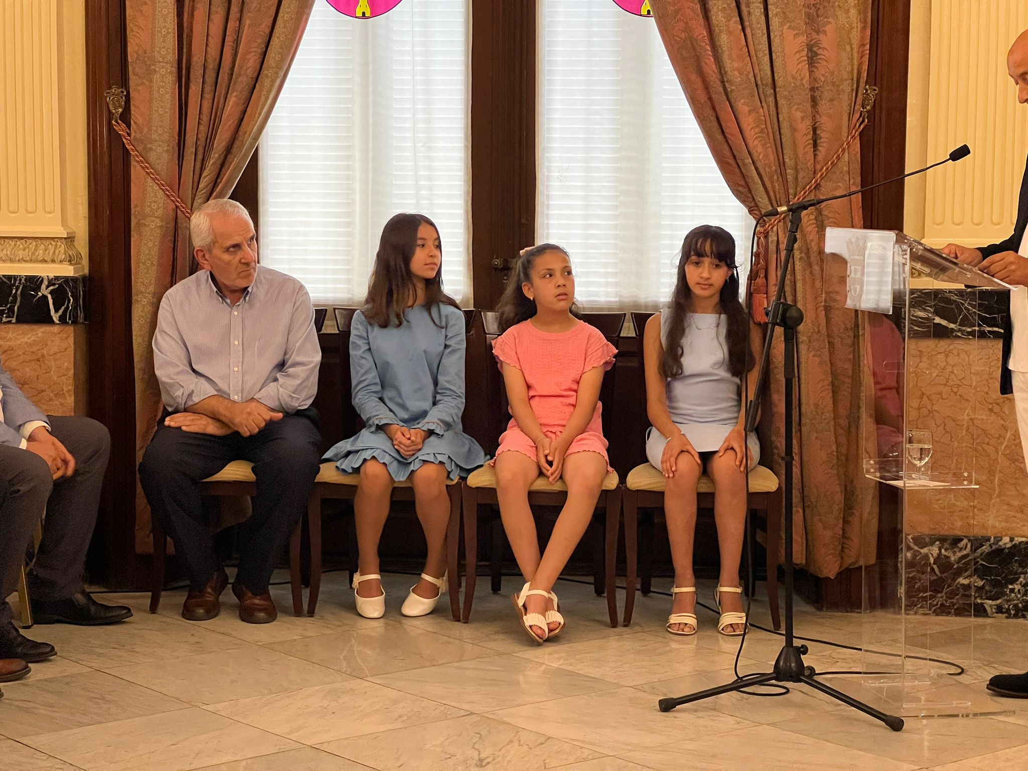 Las ganadoras del concurso de Redacción y dibujo sobre Regulares convocado por 'Al Idrissi' / Dani Hernández