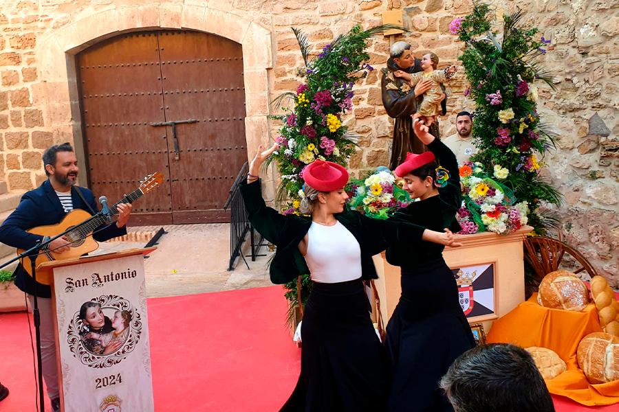 Acto en honor de San Antonio en la Casa de Ceuta en Melilla