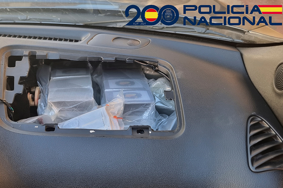 Droga aprehendida en el puerto / Policía Nacional