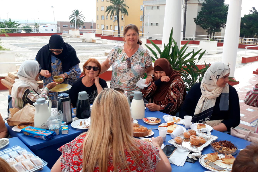 Comida en el Centro Asesor de la Mujer