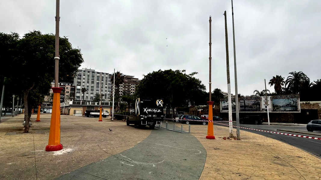 Comienza el montaje del alumbrado para las Fiestas Patronales (3)