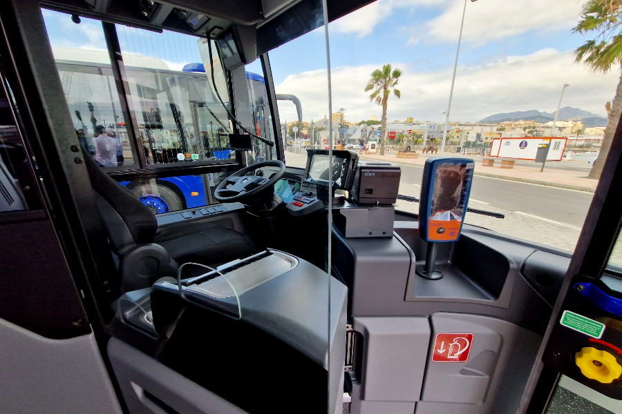 Así son los nuevos autobuses _ Laura Ortiz(10)