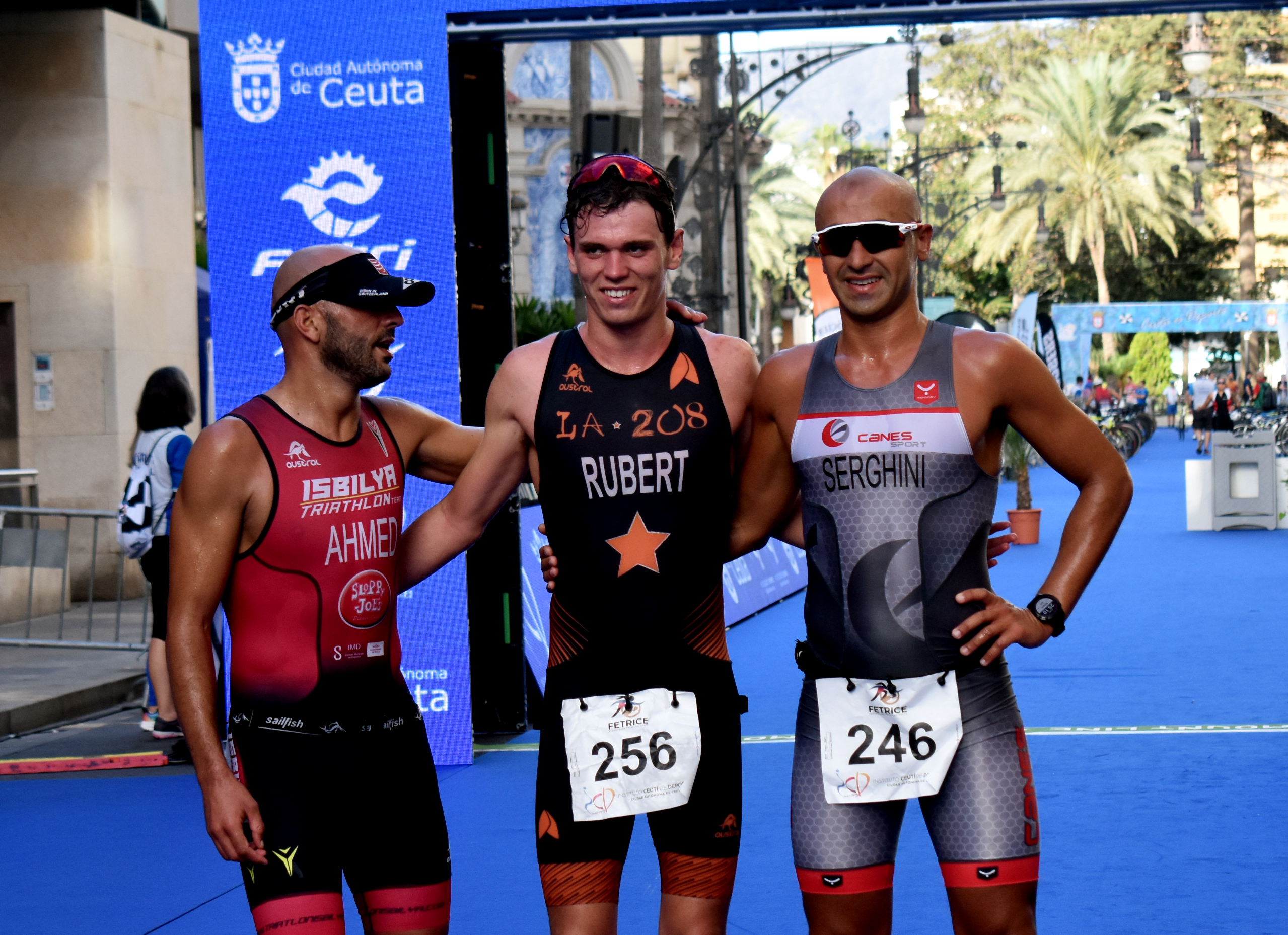 Podio masculino del Triatlón Ciudad de Ceuta