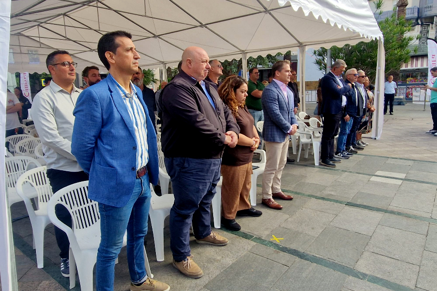 Minuto de silencio en homenaje a Rafael Carrasco