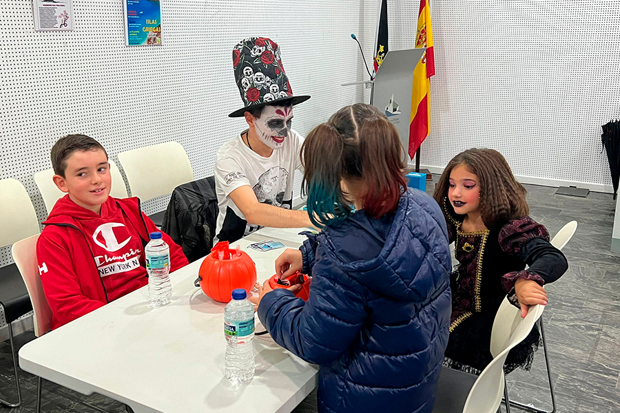 Jornada de juegos de Halloween de El Solitario / Daniel Hernández