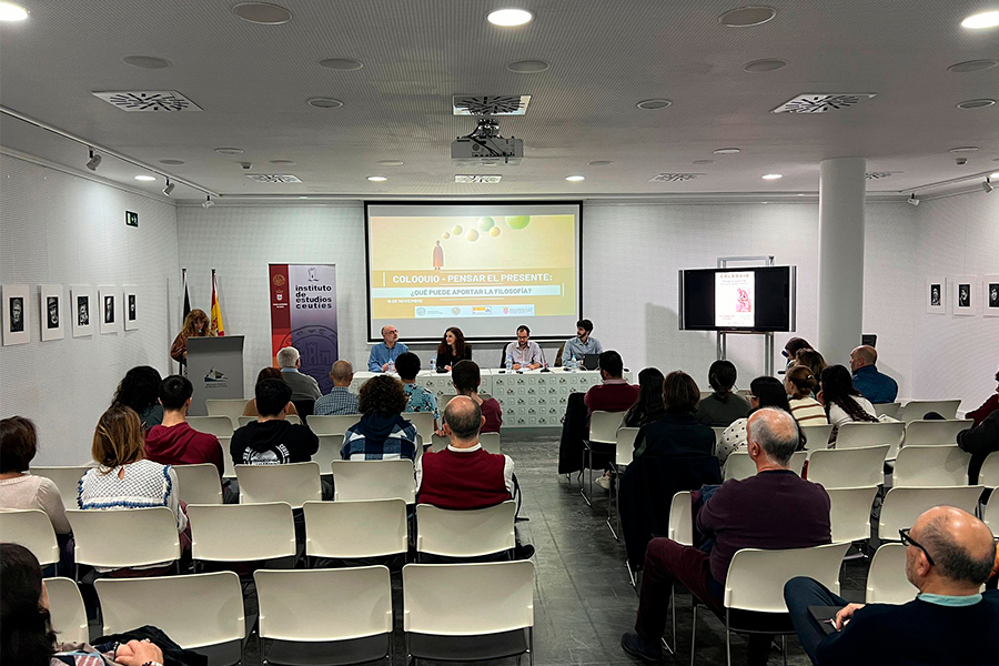 Coloquio sobre Filosofía en la Biblioteca / Daniel Hernández