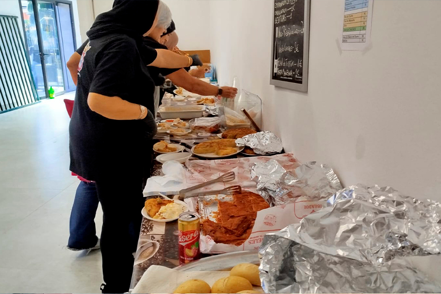 Paella solidaria en Plaza Nicaragua