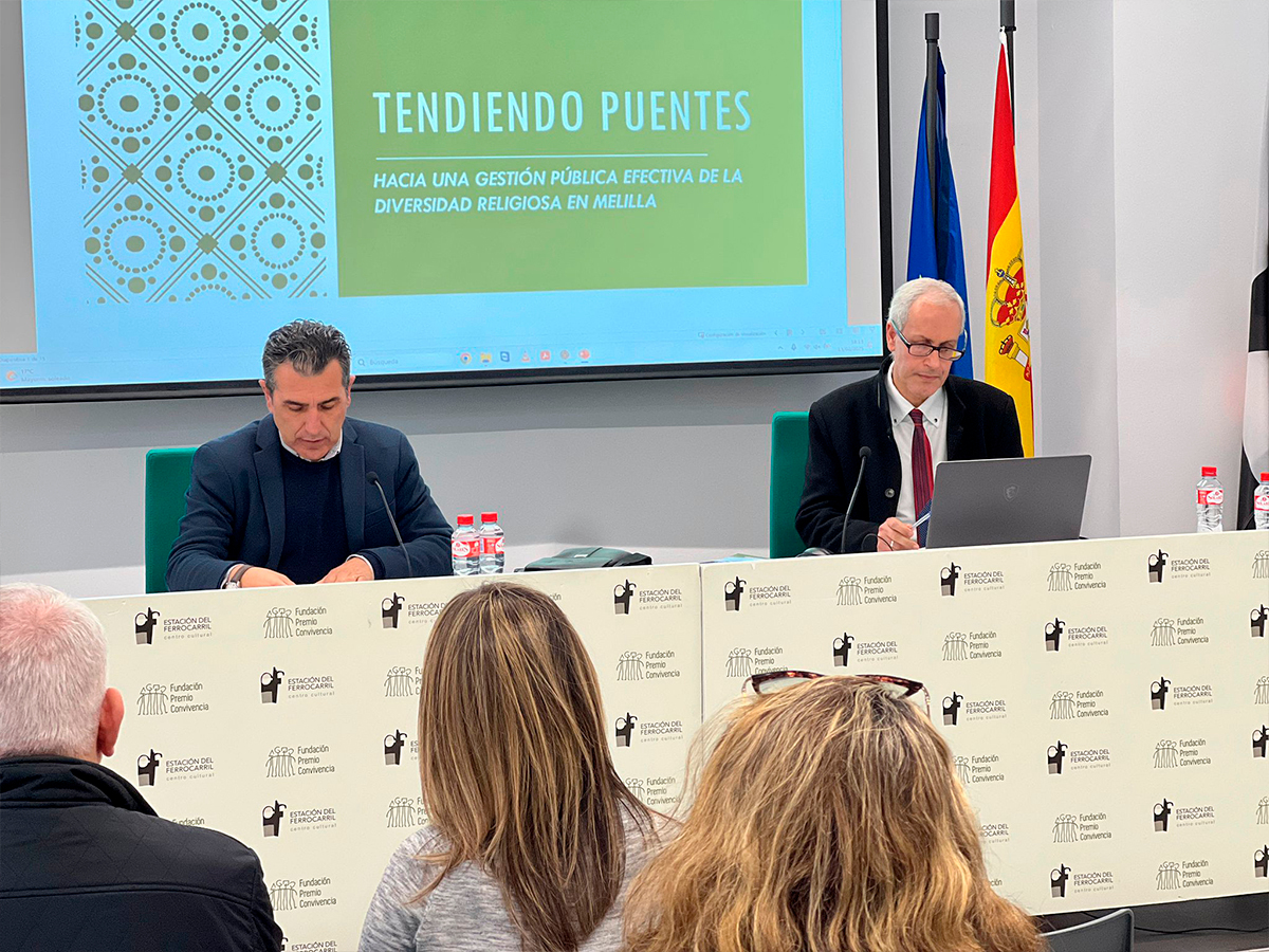 Presentación del libro Tendiendo Puente - Daniel Hernández
