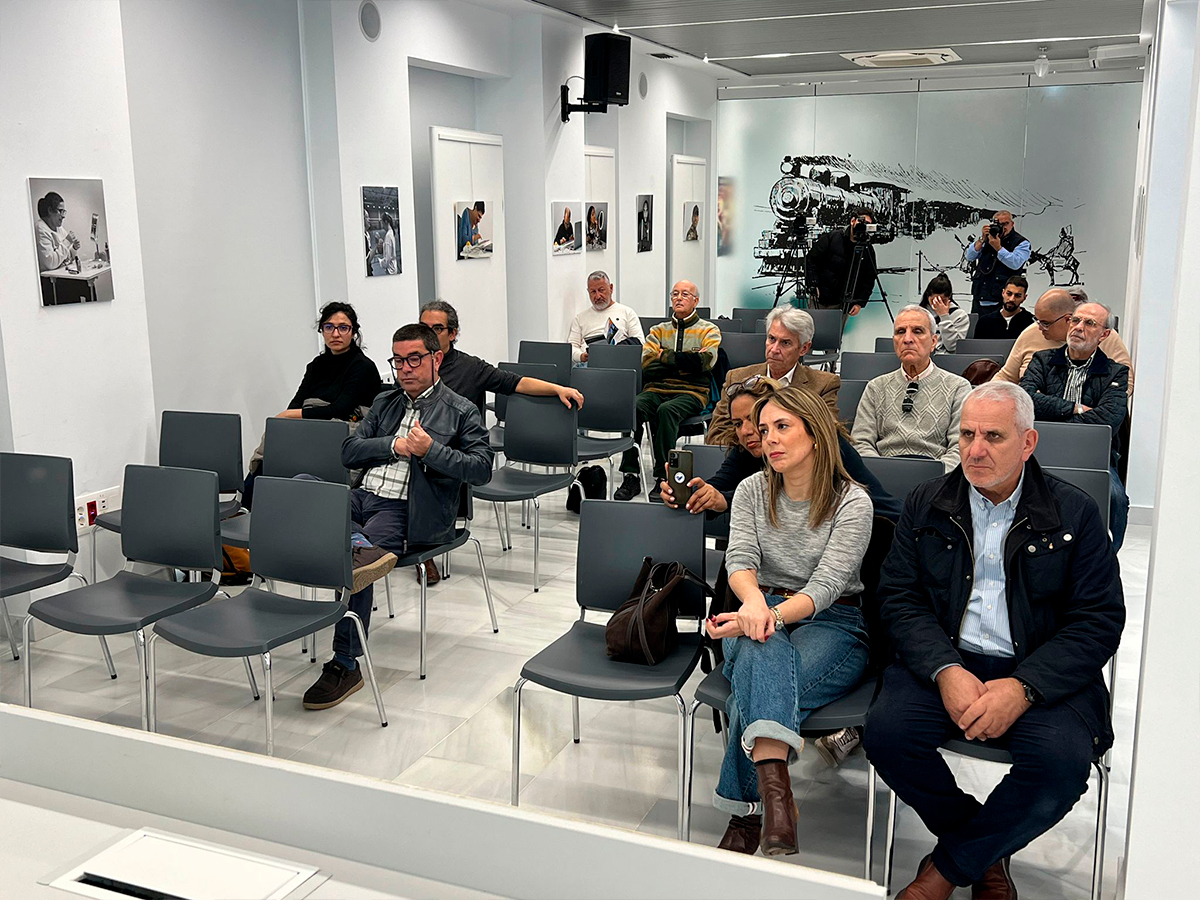 Presentación del libro Tendiendo Puente - Daniel Hernández